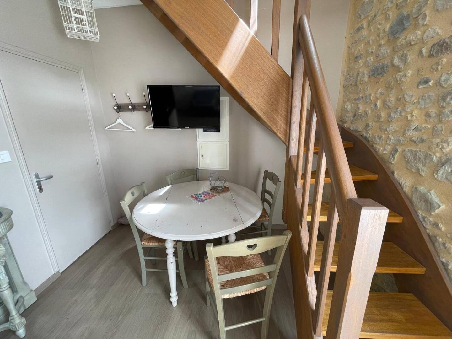 Apt Duplex Ou Plain Pied Tout Confort Plein Centre Ville Bayeux Proche Commerces, Restaurants, Avec Terrasse Privative Ou Jardin Commun Amenage Clos, Parking Gratuit A Proximite, Proche Plages Du Debarquement Exterior foto