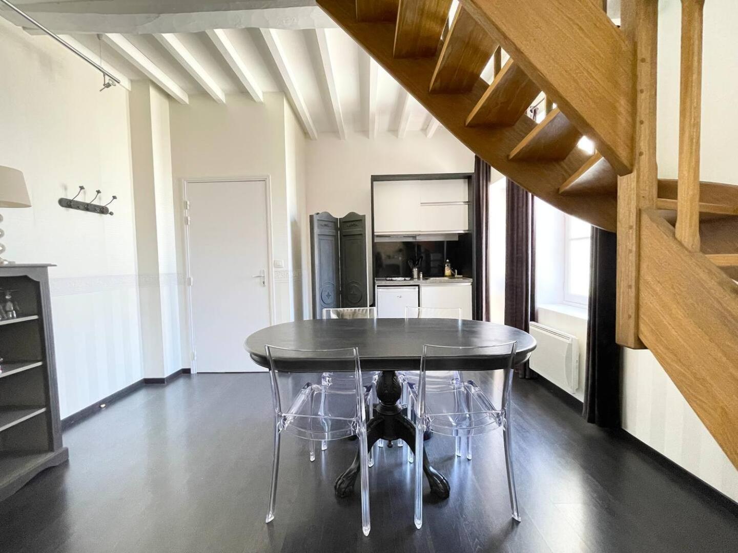 Apt Duplex Ou Plain Pied Tout Confort Plein Centre Ville Bayeux Proche Commerces, Restaurants, Avec Terrasse Privative Ou Jardin Commun Amenage Clos, Parking Gratuit A Proximite, Proche Plages Du Debarquement Exterior foto