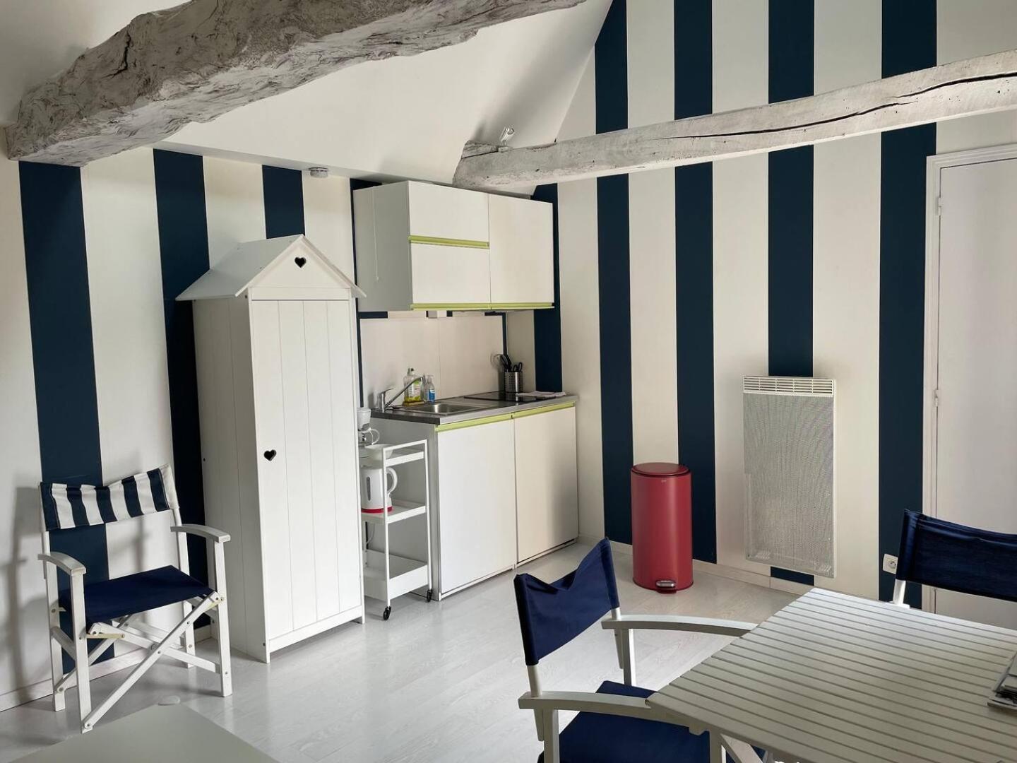 Apt Duplex Ou Plain Pied Tout Confort Plein Centre Ville Bayeux Proche Commerces, Restaurants, Avec Terrasse Privative Ou Jardin Commun Amenage Clos, Parking Gratuit A Proximite, Proche Plages Du Debarquement Exterior foto
