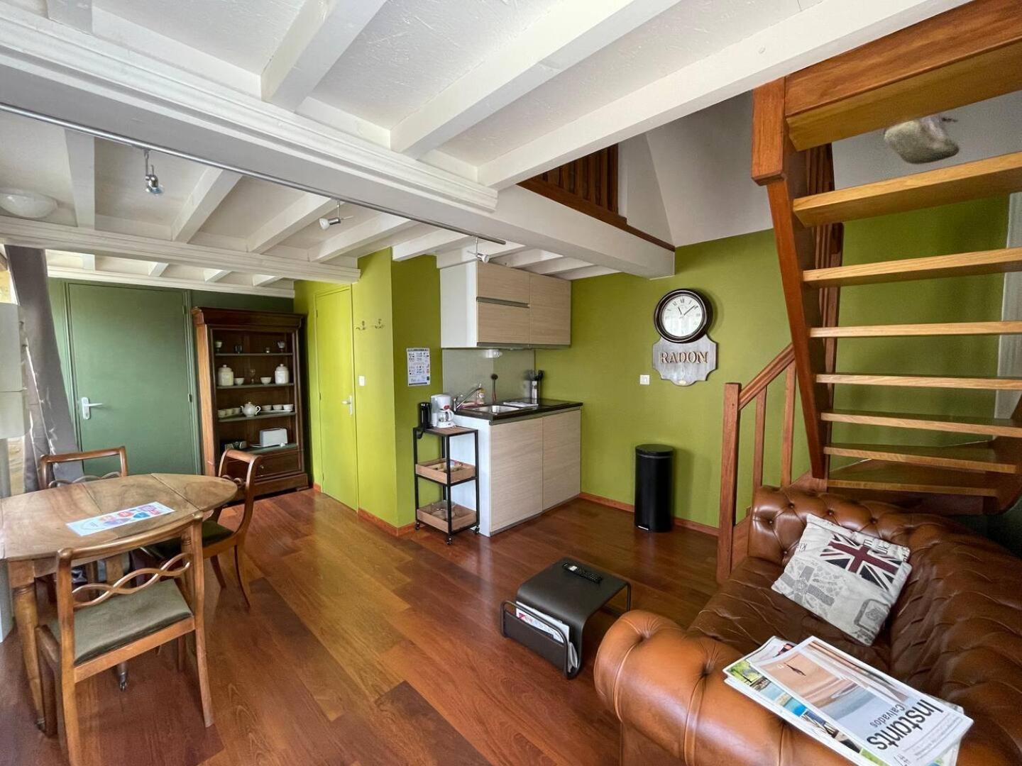 Apt Duplex Ou Plain Pied Tout Confort Plein Centre Ville Bayeux Proche Commerces, Restaurants, Avec Terrasse Privative Ou Jardin Commun Amenage Clos, Parking Gratuit A Proximite, Proche Plages Du Debarquement Exterior foto