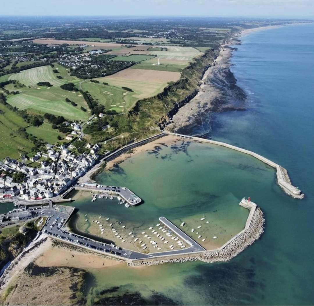 Apt Duplex Ou Plain Pied Tout Confort Plein Centre Ville Bayeux Proche Commerces, Restaurants, Avec Terrasse Privative Ou Jardin Commun Amenage Clos, Parking Gratuit A Proximite, Proche Plages Du Debarquement Exterior foto