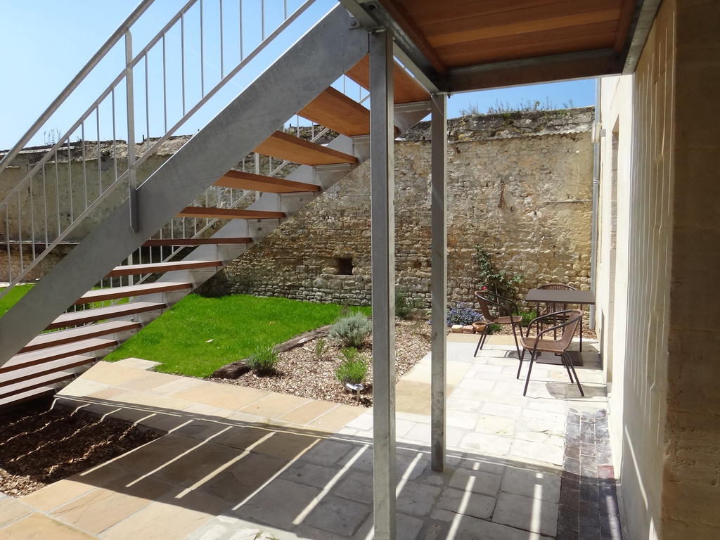 Apt Duplex Ou Plain Pied Tout Confort Plein Centre Ville Bayeux Proche Commerces, Restaurants, Avec Terrasse Privative Ou Jardin Commun Amenage Clos, Parking Gratuit A Proximite, Proche Plages Du Debarquement Exterior foto